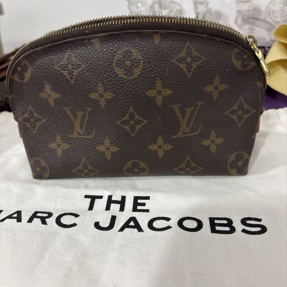 Louis Vuitton Cosmetic Pouch Brown Canvas Monogram - Picture 1 of 10